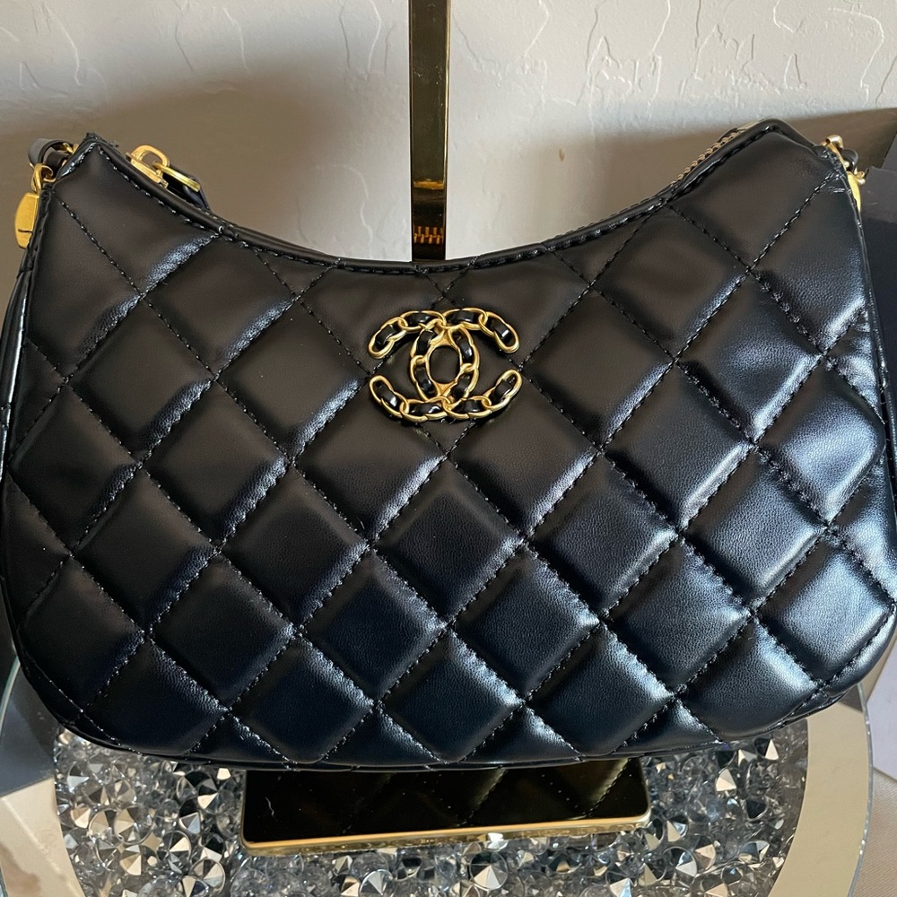 Chanel GWP beauty line bag